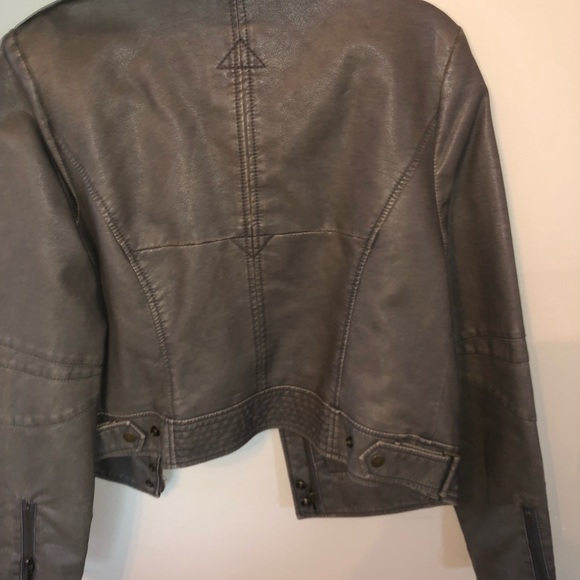 Motorcycle Jacket - Picture 2 of 3